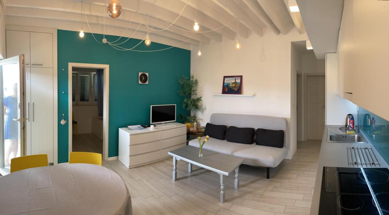 Apartments Grubisin Tribunj  Ngoại thất bức ảnh