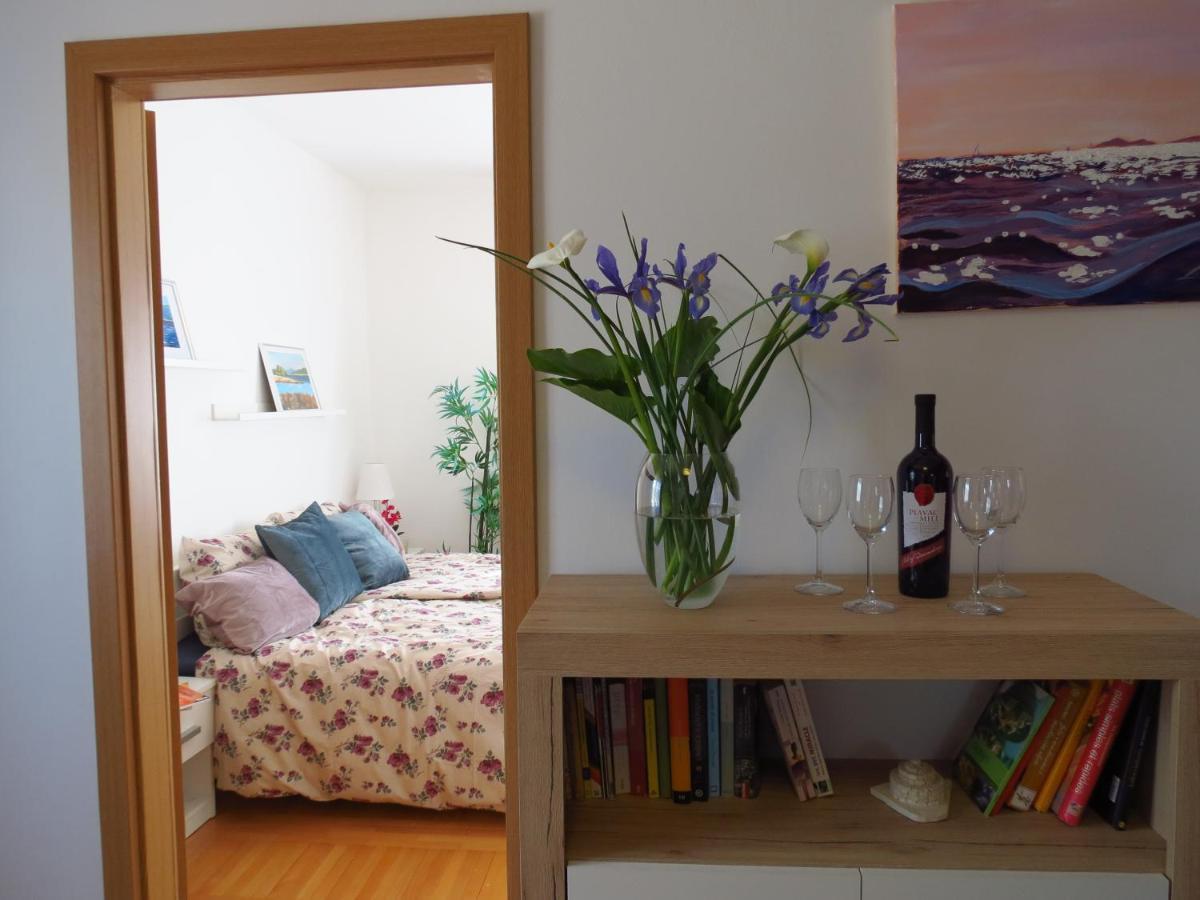 Apartments Grubisin Tribunj  Ngoại thất bức ảnh