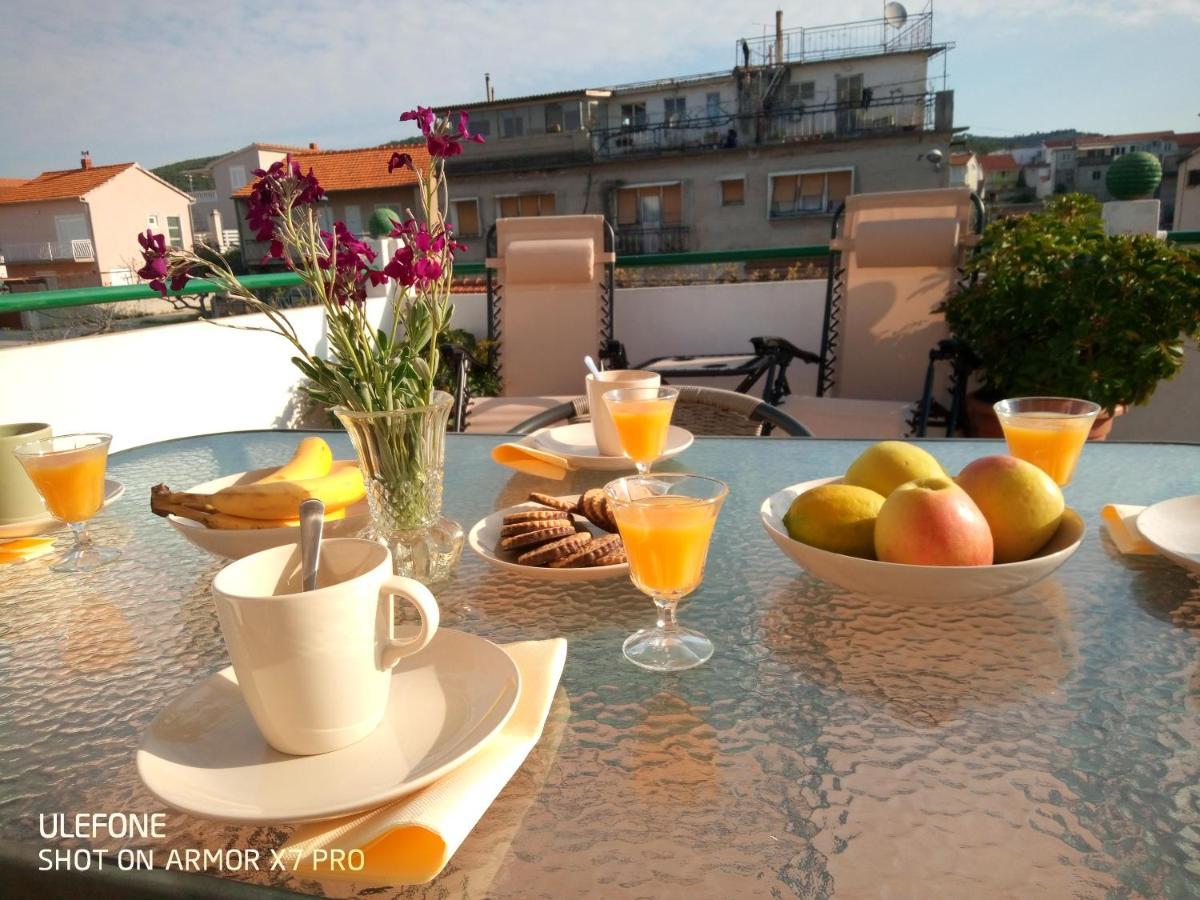 Apartments Grubisin Tribunj  Ngoại thất bức ảnh