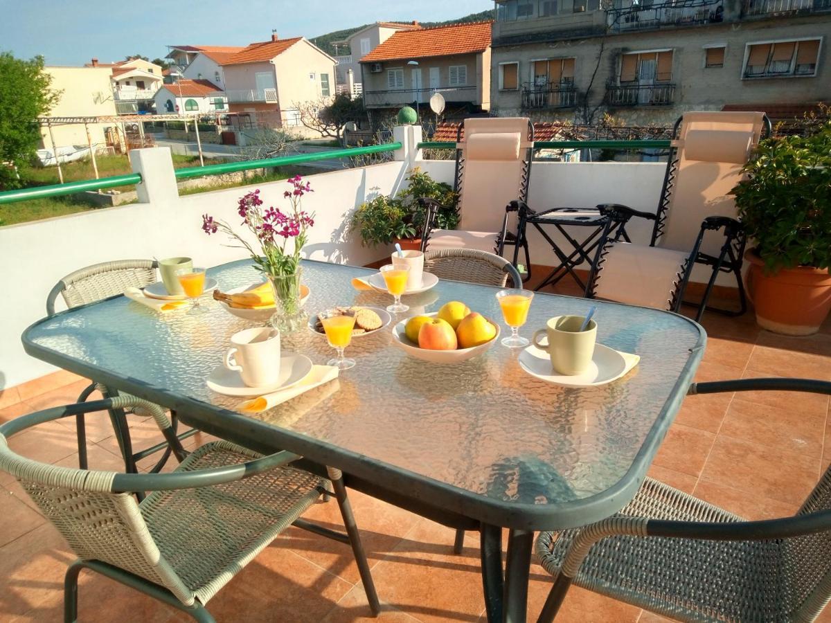Apartments Grubisin Tribunj  Ngoại thất bức ảnh