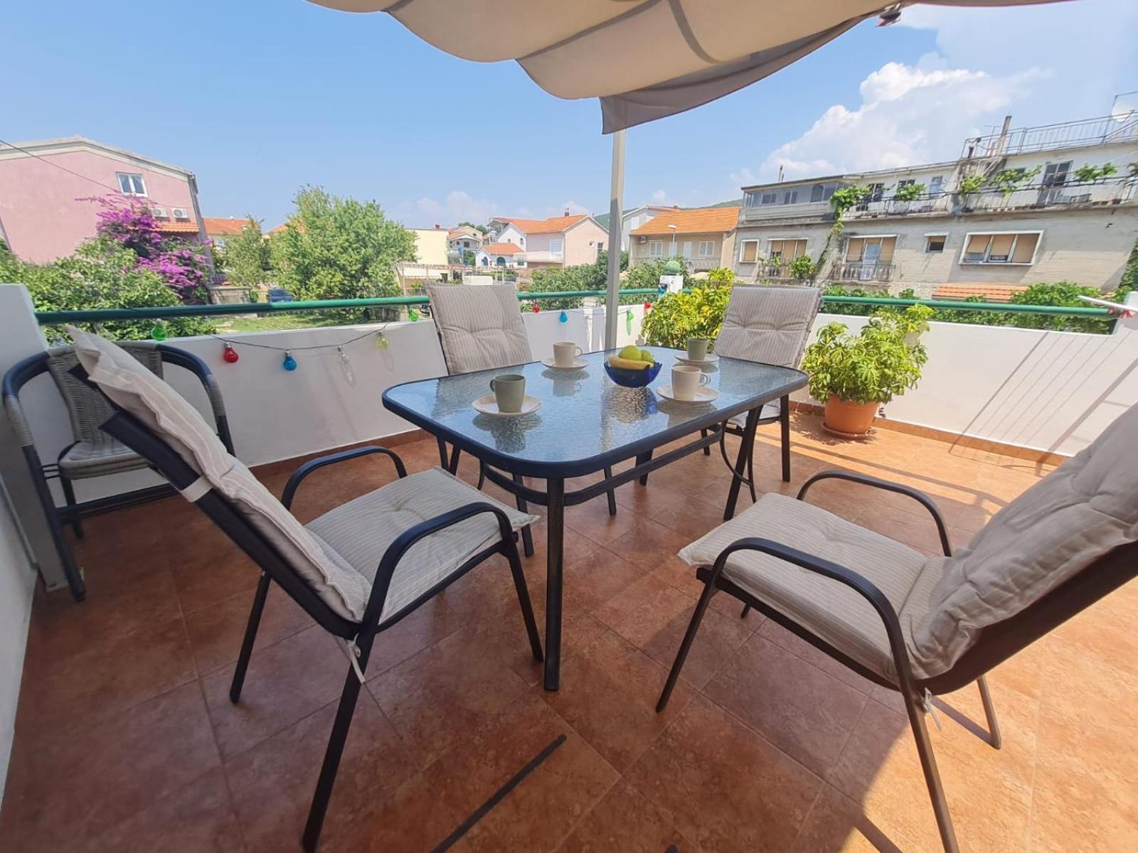 Apartments Grubisin Tribunj  Ngoại thất bức ảnh